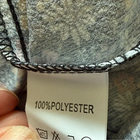 Simplefun Women’s Boho Black Floral Flutter Sleeve, Tie Front Top Size Med EUC - Picture 10 of 12